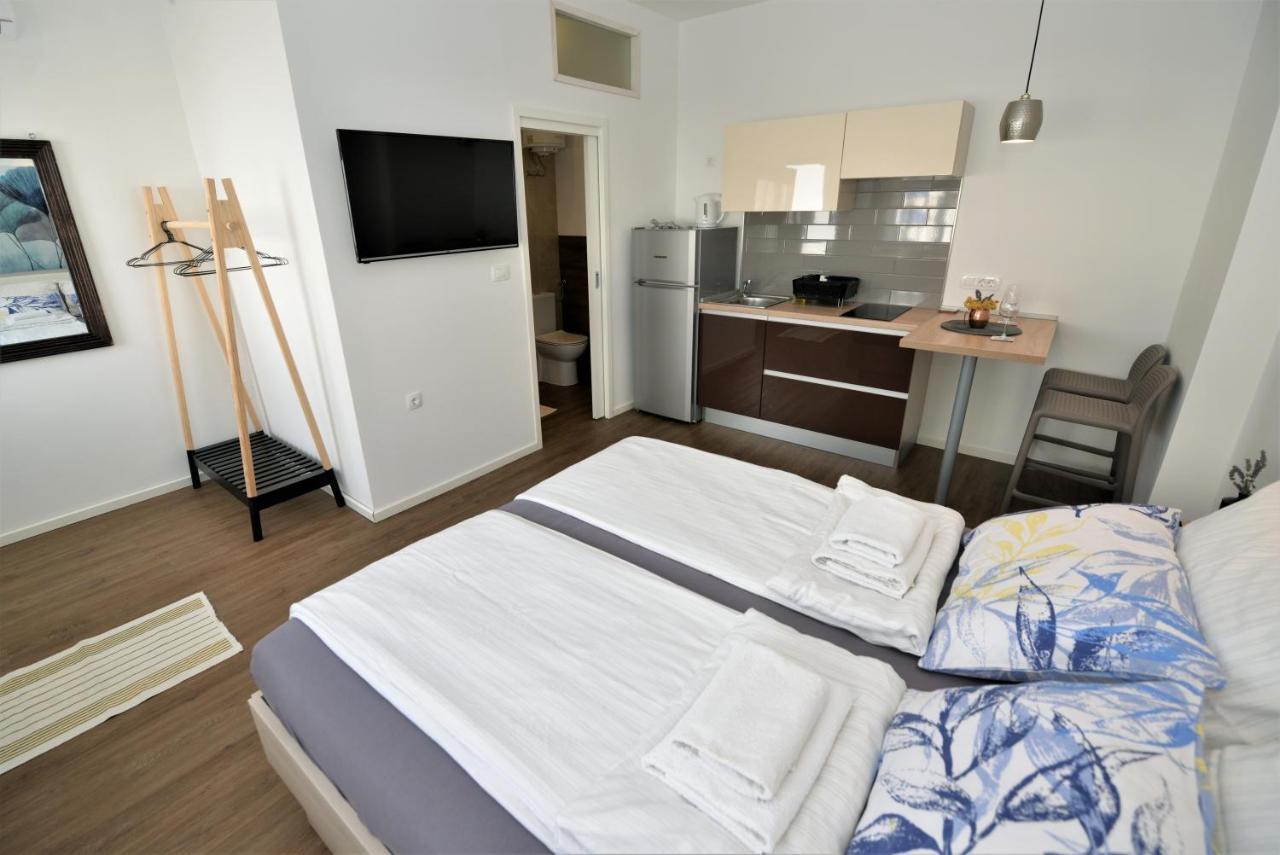 Envi Apartments Murter Exterior foto