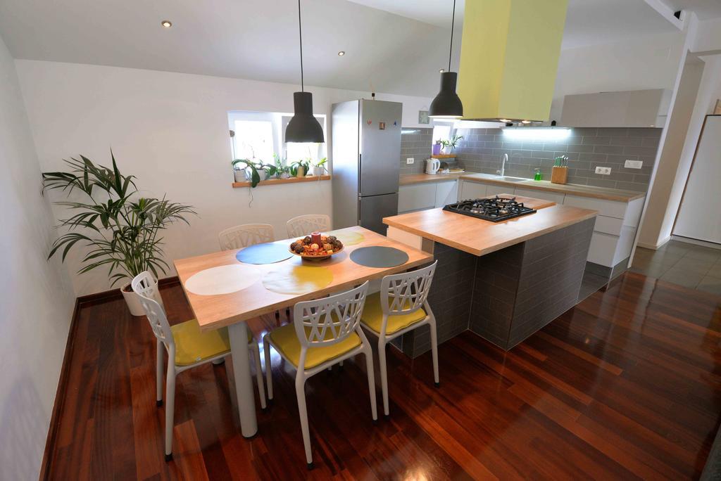 Envi Apartments Murter Exterior foto